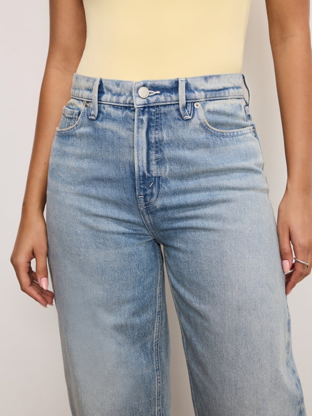 Good American Light Blue High-Rise Barrel Jeans - Picture 5 of 15